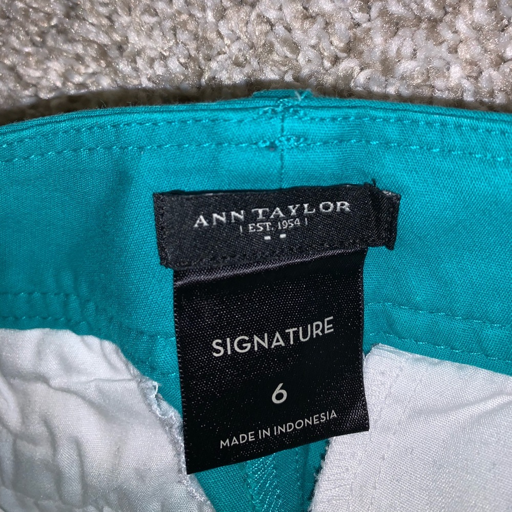 Ann Taylor Signature Turquoise Khaki shorts size 6 - Picture 7 of 11